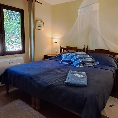 Serenity - Cheerful 2-Bedrooms Beachfront Villa. Trou d'Eau Douce Exterior photo